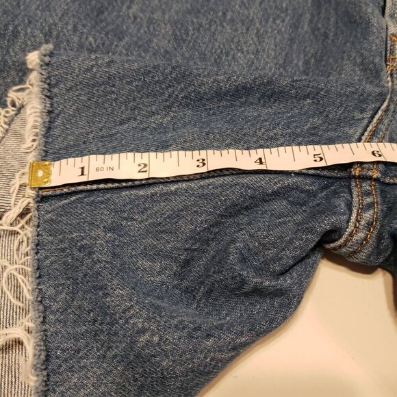 Levi's 501 Cutoffs 28" Waist (measured: 30") 100% Cotton Button Fly - Picture 6 of 12